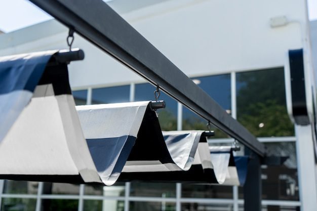 Como Escolher o Toldo de Lona Ideal para sua Área Externa e Garantir Conforto e Estilo