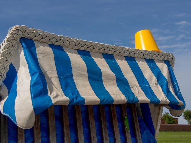 Toldo de Lona: A Solução Ideal para Proteger Seu Espaço Externo com Estilo